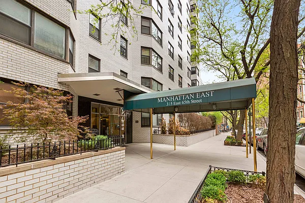 Sold by Sloane Square | media 16