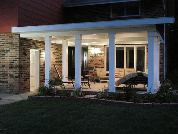 5th image of 1084 Carley Ln