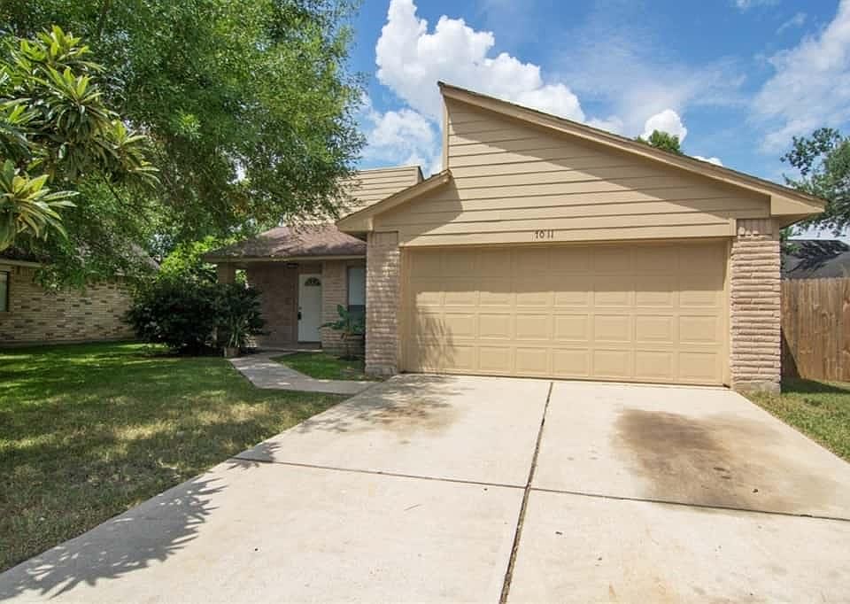 1st image of 7011 Foxvalley Ln
