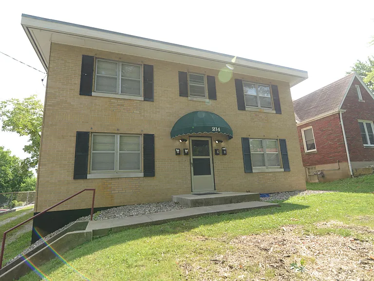 214 W Atchison St #3 — Photo 1