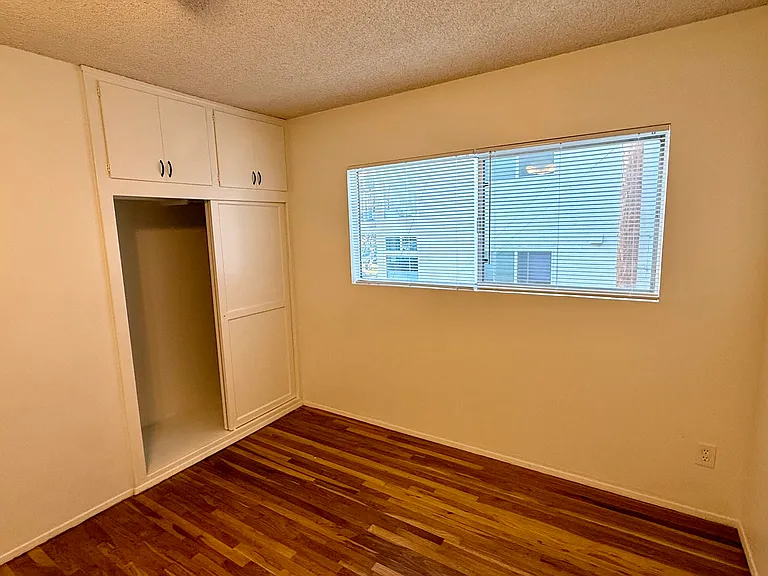 122 Junipero Ave #B — Photo 10