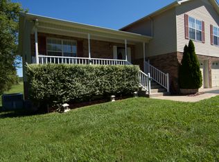 1037 Tom Osborne Rd, Columbia, TN 38401