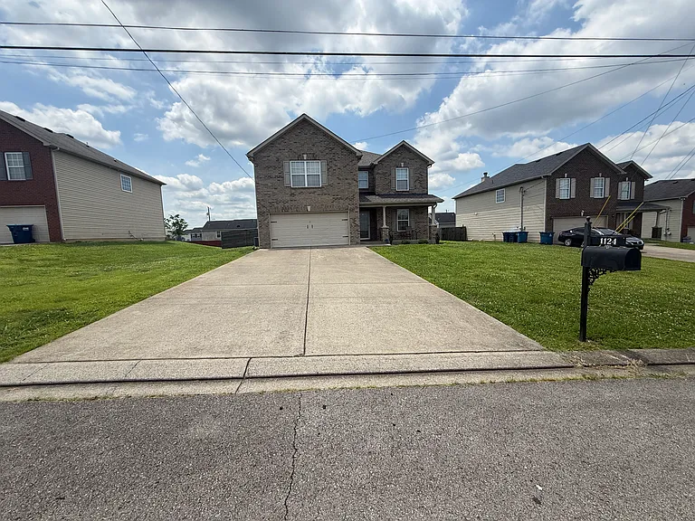 1124 Harmony Ln — Photo 39
