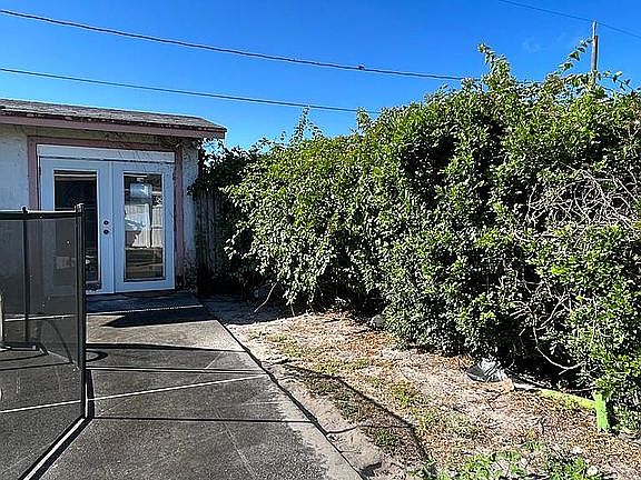 5th image of 3751 Brooklyn Ln