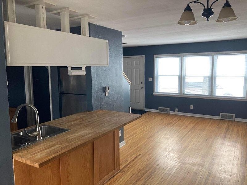 1st image of 954 Cleveland Ave S #954