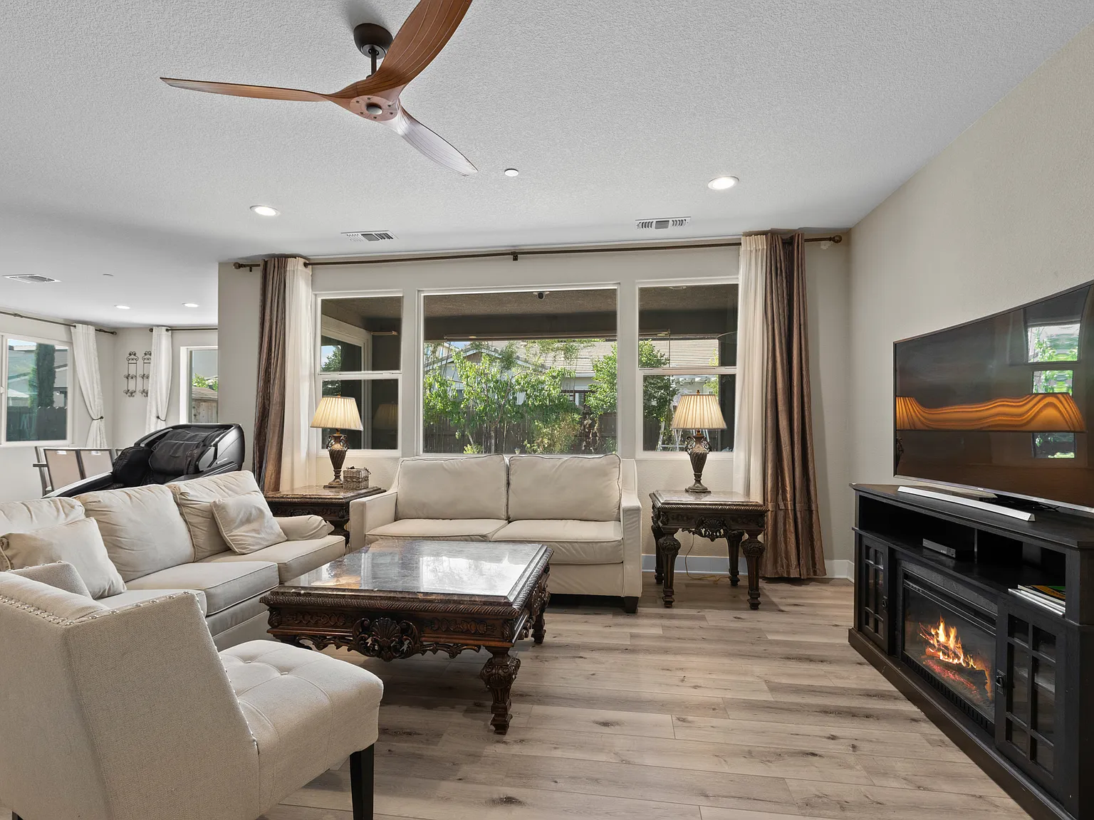 978 Day Lily Drive - 1 — Photo 2