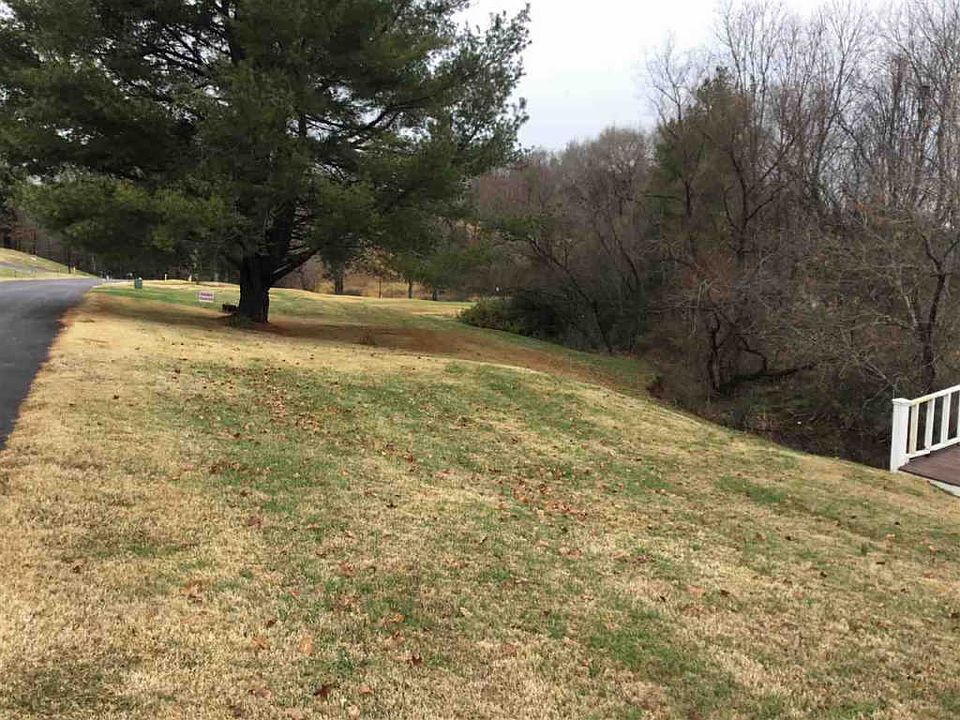 1st image of 302 Willow Springs Dr