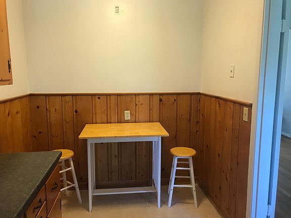 5th image of 3830 Ault Park Ave APT 4