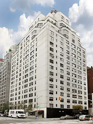 Sold by Sotheby's International Realty | media 13