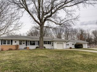 1374 W Highland Pl, Decatur, IL 62526