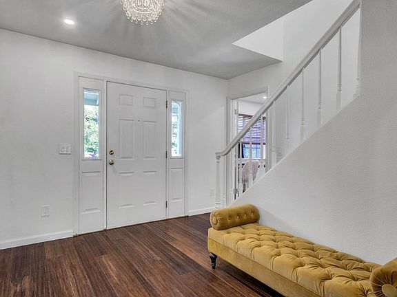 3rd image of 1200 Halyard Drive