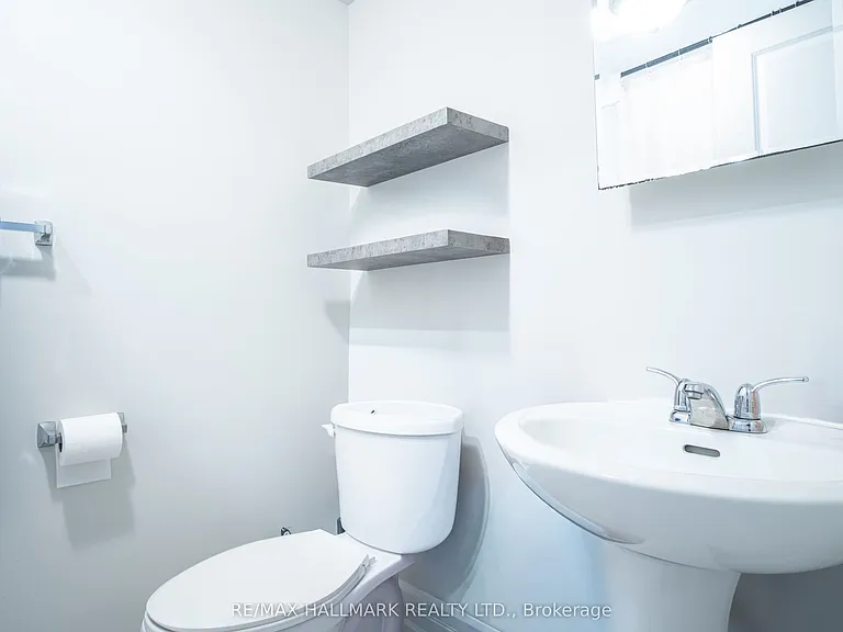35 Roberta Dr #2 — Photo 7