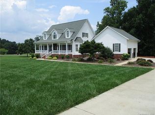 164 Dobbs Dr, Statesville, NC 28625
