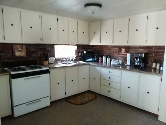 3rd image of 1401 N 23rd St Trailer 49