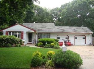 22 Ruland Rd, Selden, NY 11784