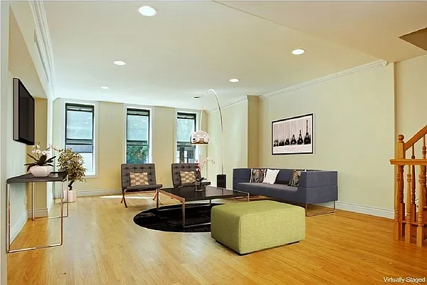 Rented by Corcoran | media 23