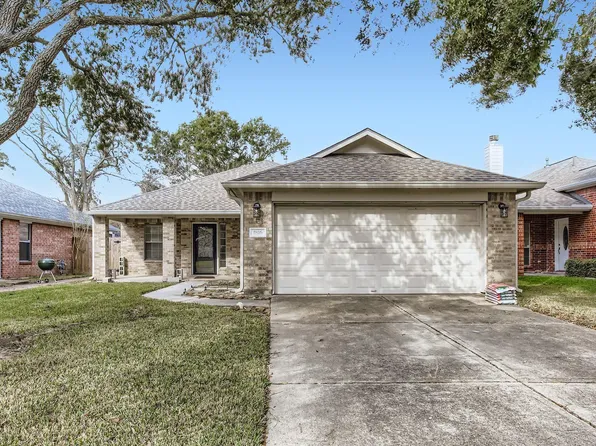 1816 Sherwood Forest Cir, League City, TX 77573