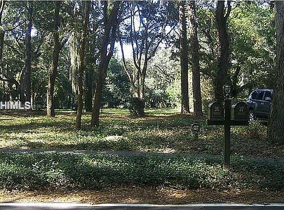 5th image of 37 N Port Royal Dr