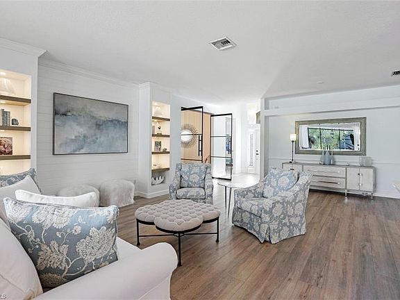 4th image of 20504 Ardore Ln