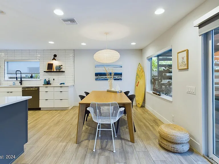 1445 Bayshore Dr — Photo 11
