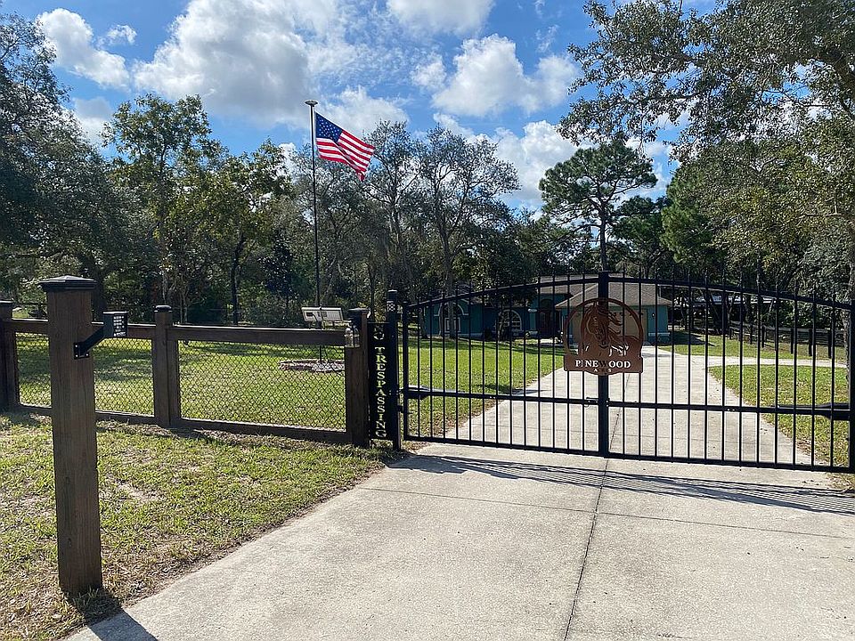 Entrance with key pad