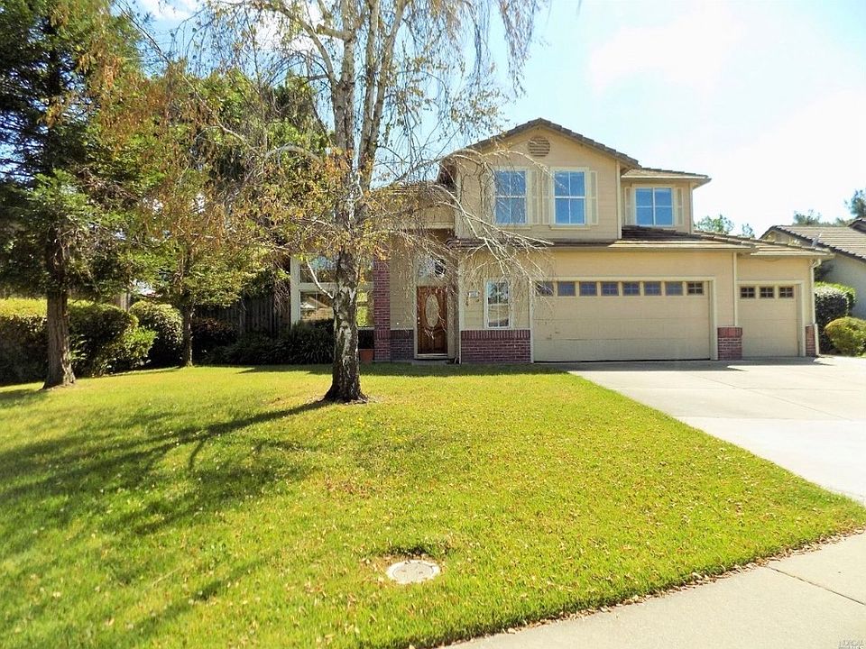 1st image of 203 Esher Ct