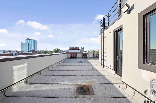 Rented by ERNY LLC | media 15