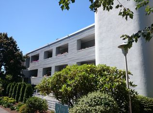 4557 45th Ave SW APT 102, Seattle, WA 98116