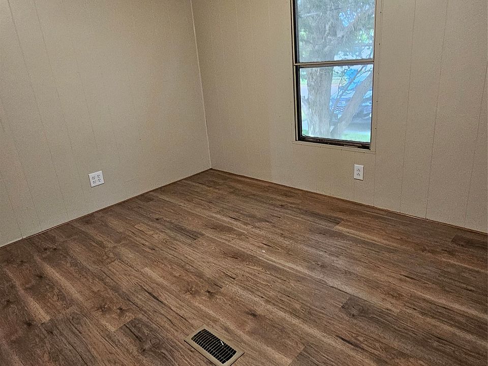 2nd image of 21 Ray St
