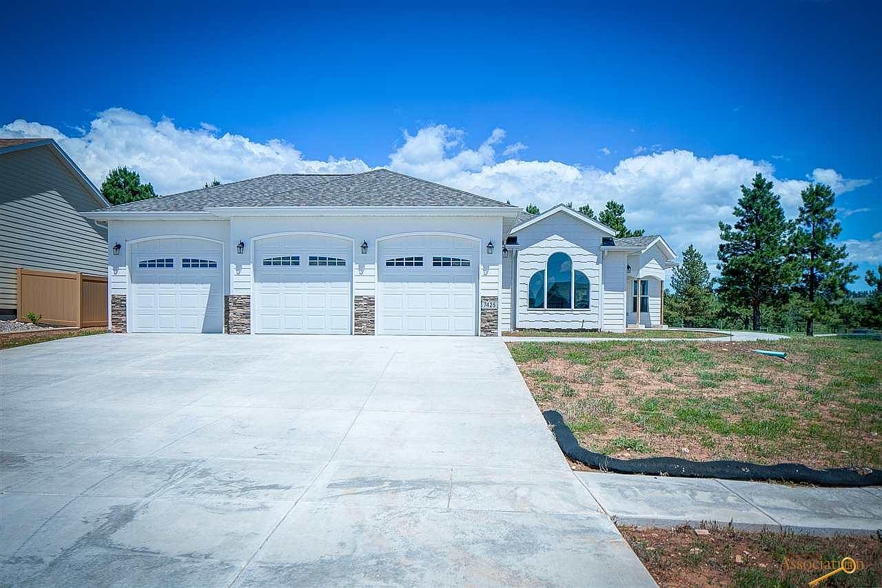 7425 Castlewood Dr, Summerset, SD 57718 Zillow
