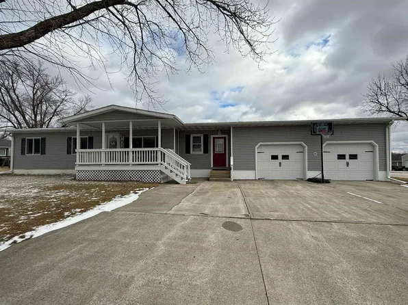 208 N Gibson St, Pierce, NE 68767