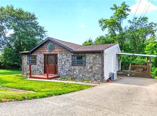 22 Pearl Aly, Monongahela, PA 15063