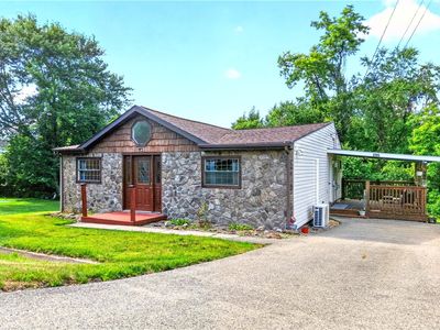 22 Pearl Aly, Monongahela, PA, 15063