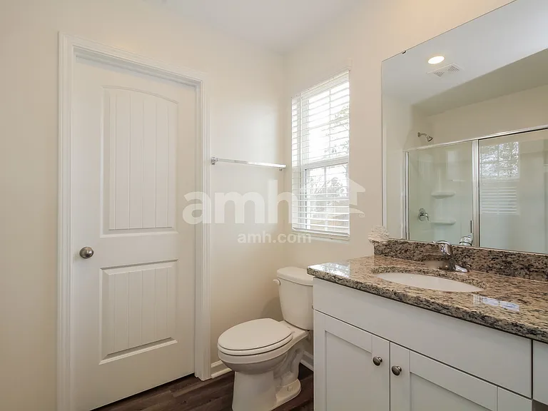 1359 John Swann St — Photo 12