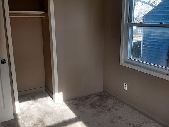 5th image of 5105 Locust Ave