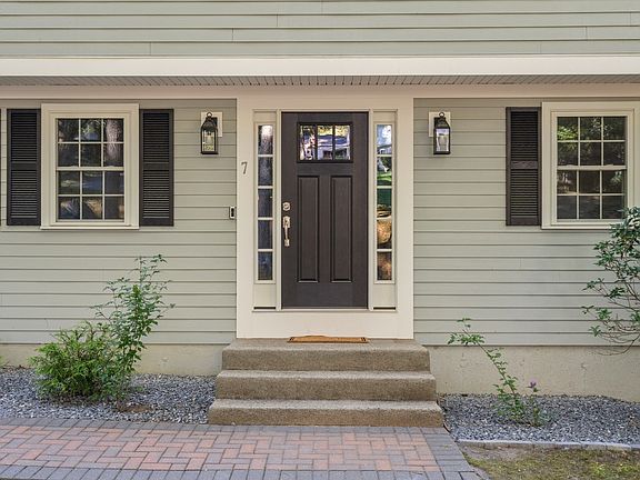 2nd image of 7 Tara Rd
