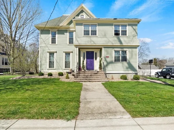 71 E Main St, Le Roy, NY 14482