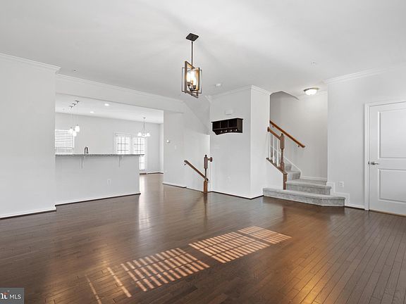5th image of 6252 Alexa St