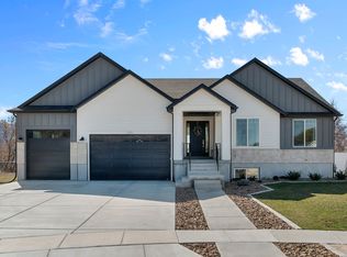 2291 E Parkside Cir S, South Ogden, UT 84403