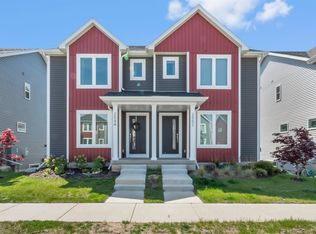 2548 Spark St, Fitchburg, WI 53711