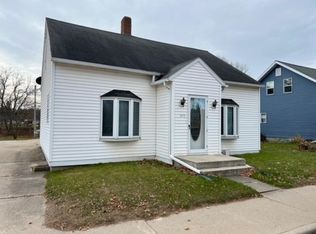 404 E Main St, Gillett, WI 54124