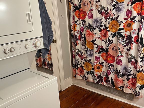 5th image of 8 Beckler Ave #3