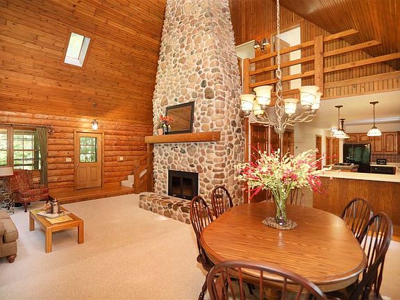 5th image of 7033 Lone Oak Ln