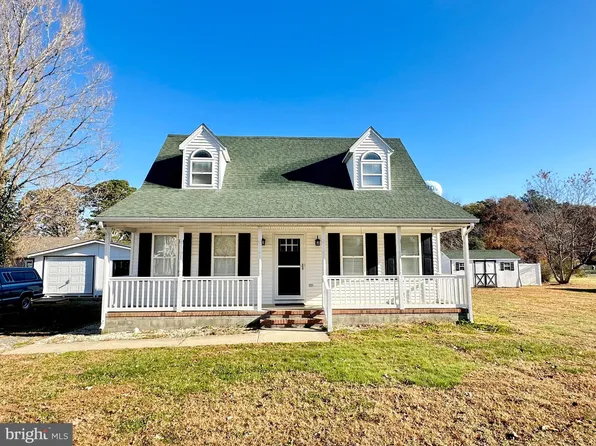 105 Bradley St, Hebron, MD 21830
