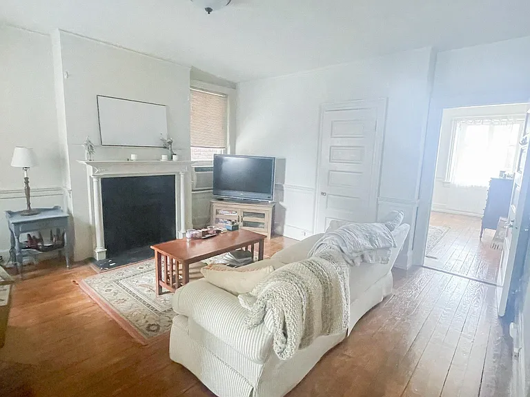 2020 Monument Ave #3 — Photo 3