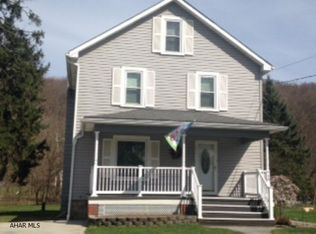 948 Bedford St, Claysburg, PA 16625