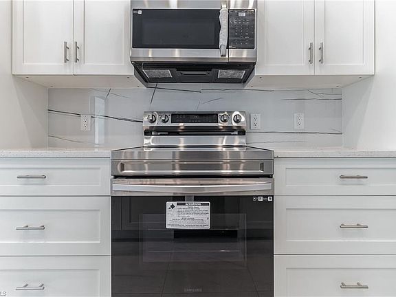 5th image of 1007 E 5th ST