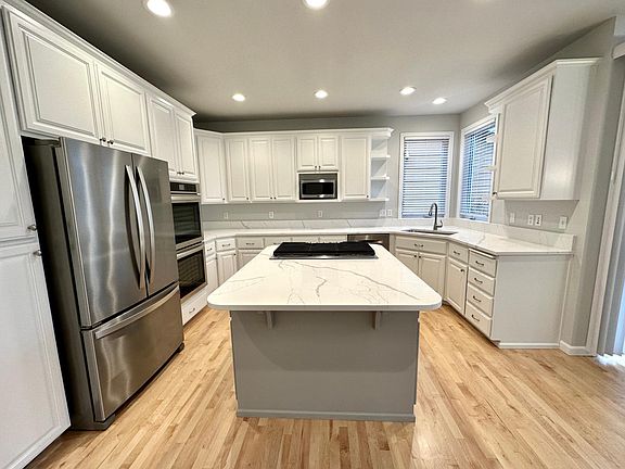 4th image of 23007 SE 13th Way