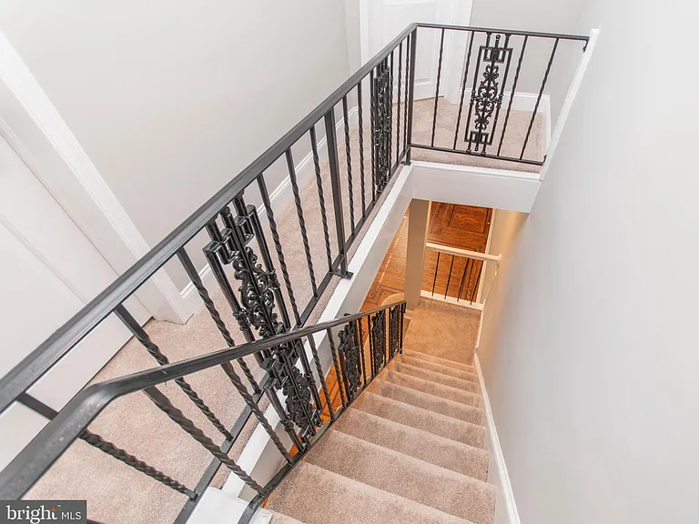 3138 Tilton St — Photo 14