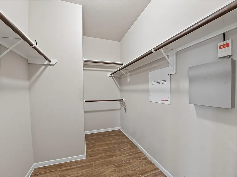 9762 Wheaton Edge Ln — Photo 16
